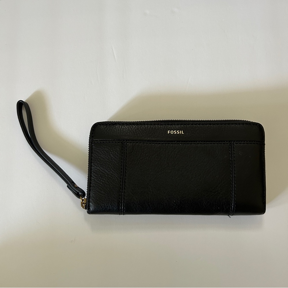 Fossil Black Leather Wallet with Gold Accents